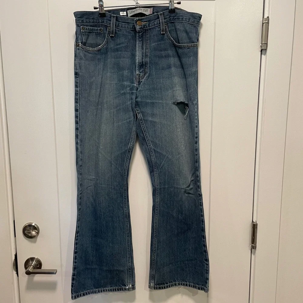 Levis 527 Low Boot Cut Jeans Mens 34x30 Blue Denim Distressed 100% Cotton